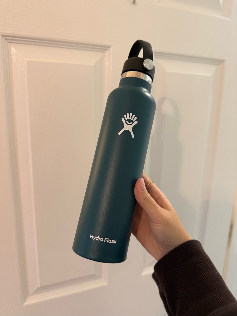 24 oz Hydro Flask Dark Green Water Bottle